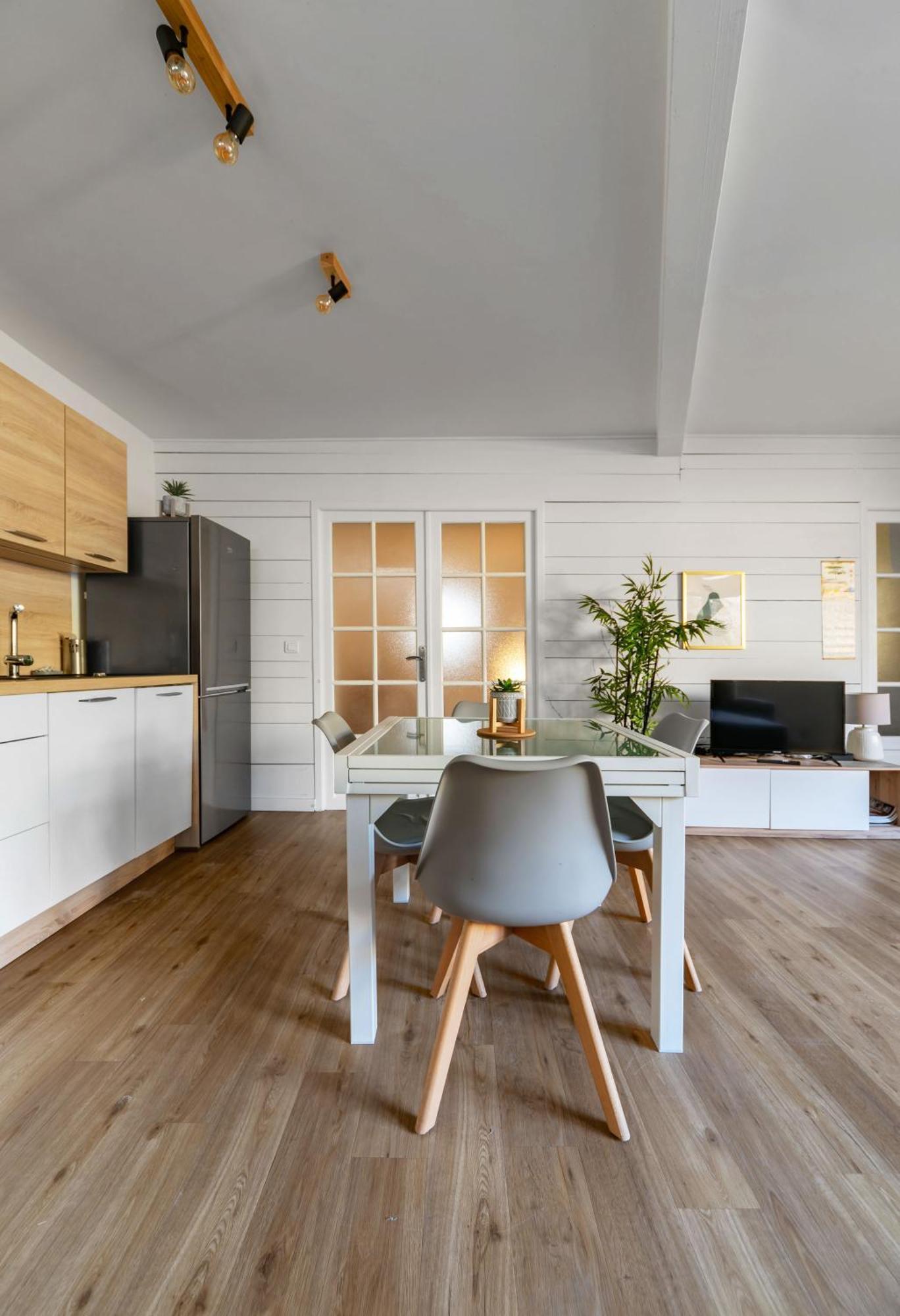 Le Celestin - Appartement 2 Chambres Avec Jardin En Centre Ville Vichy Exterior photo